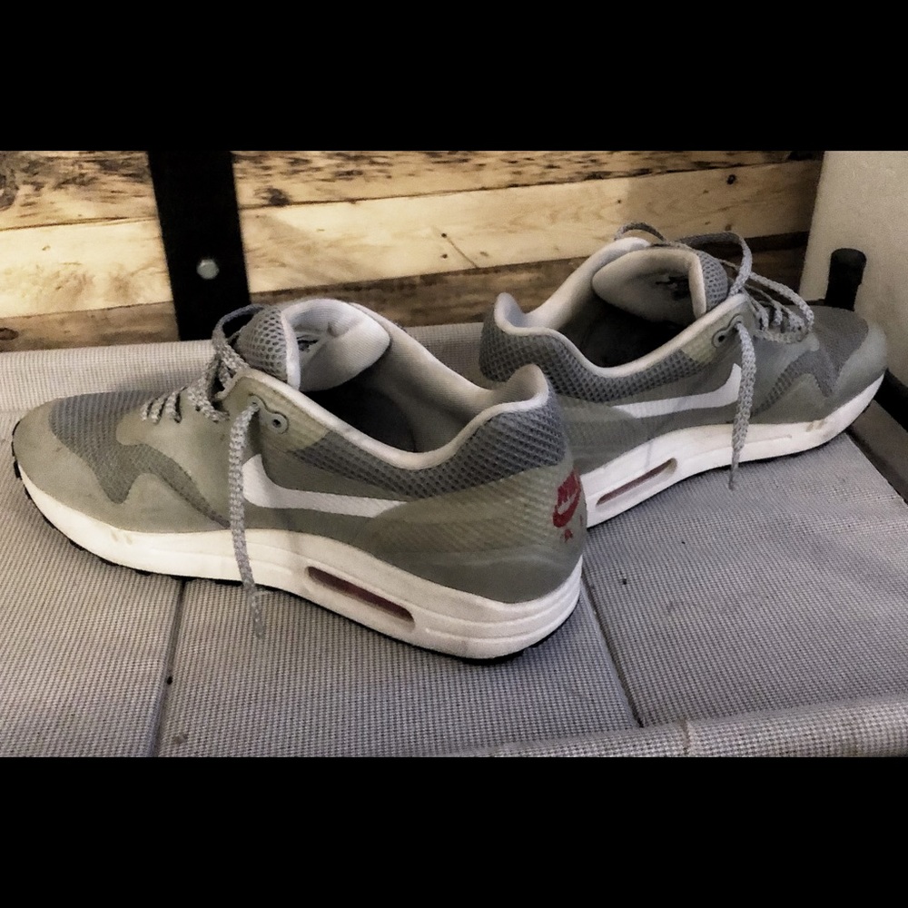 Air Max Hyperfuse - Picture 2 of 3